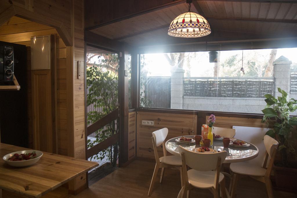 Wood House Close Beach Marbella Exterior photo